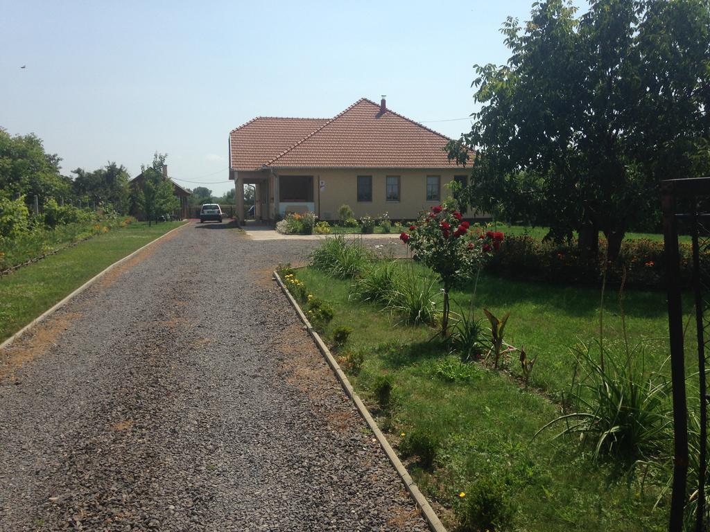 Kölcsey Kúria Vendégház Szatmárcseke Exterior foto